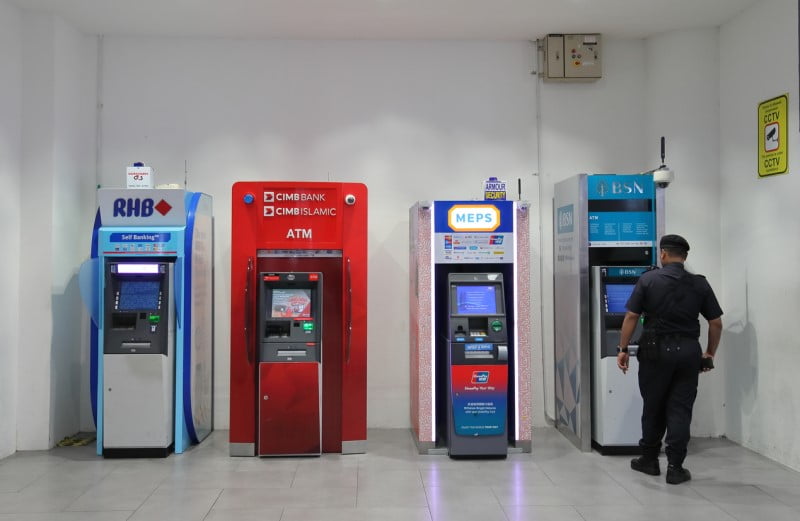 Bank-Bank Di Malaysia Tak Pernah Rugi? - Majalah Labur