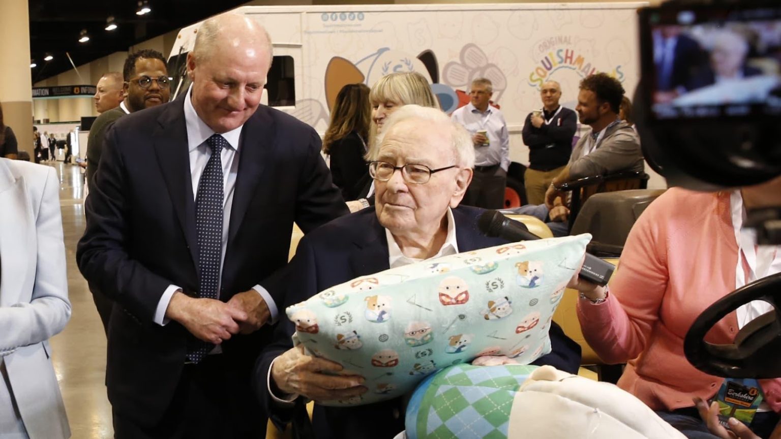 Warren Buffett Bersara: Siapa Bakal Ganti dan Apa Arah Tuju Berkshire